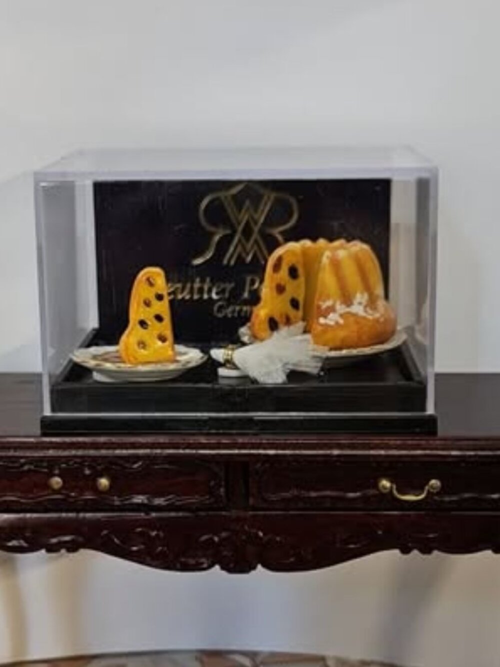 Vintage Reutter Porzellan Bundt Fruit Cake Dollhouse Miniature Germany